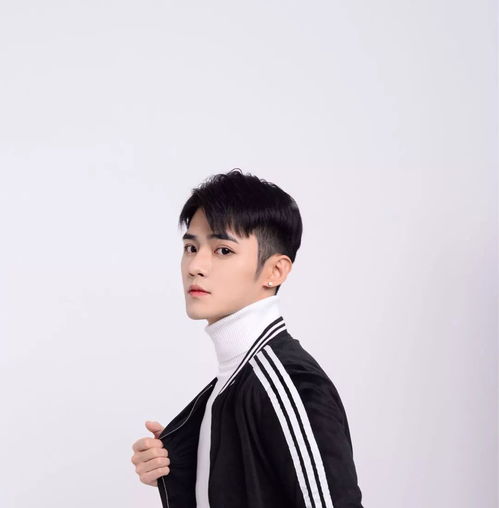 帅的男生总留这12款男生短发，圆帅网络推荐指南